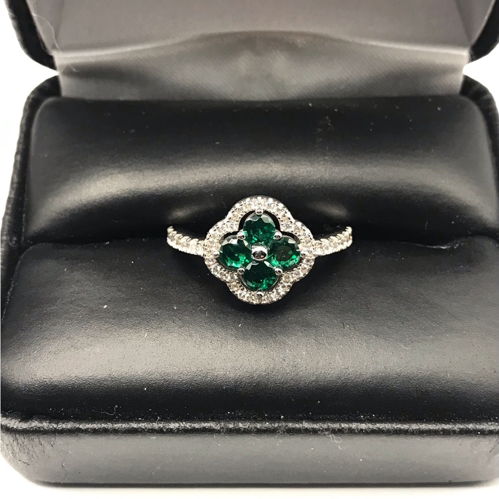 Elegant 925 Sterling Silver CZ and Green Gemstone Ring size 7